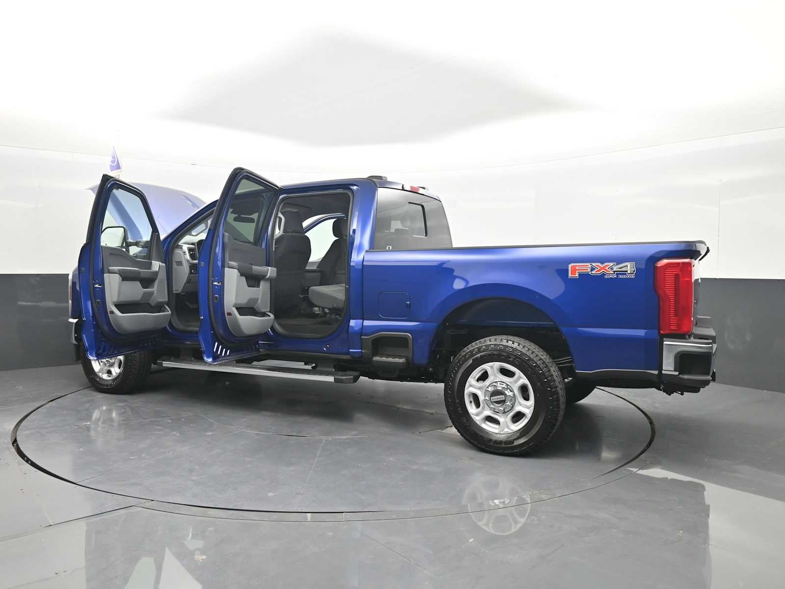 2026 Ford Super Duty F-250 SRW XLT