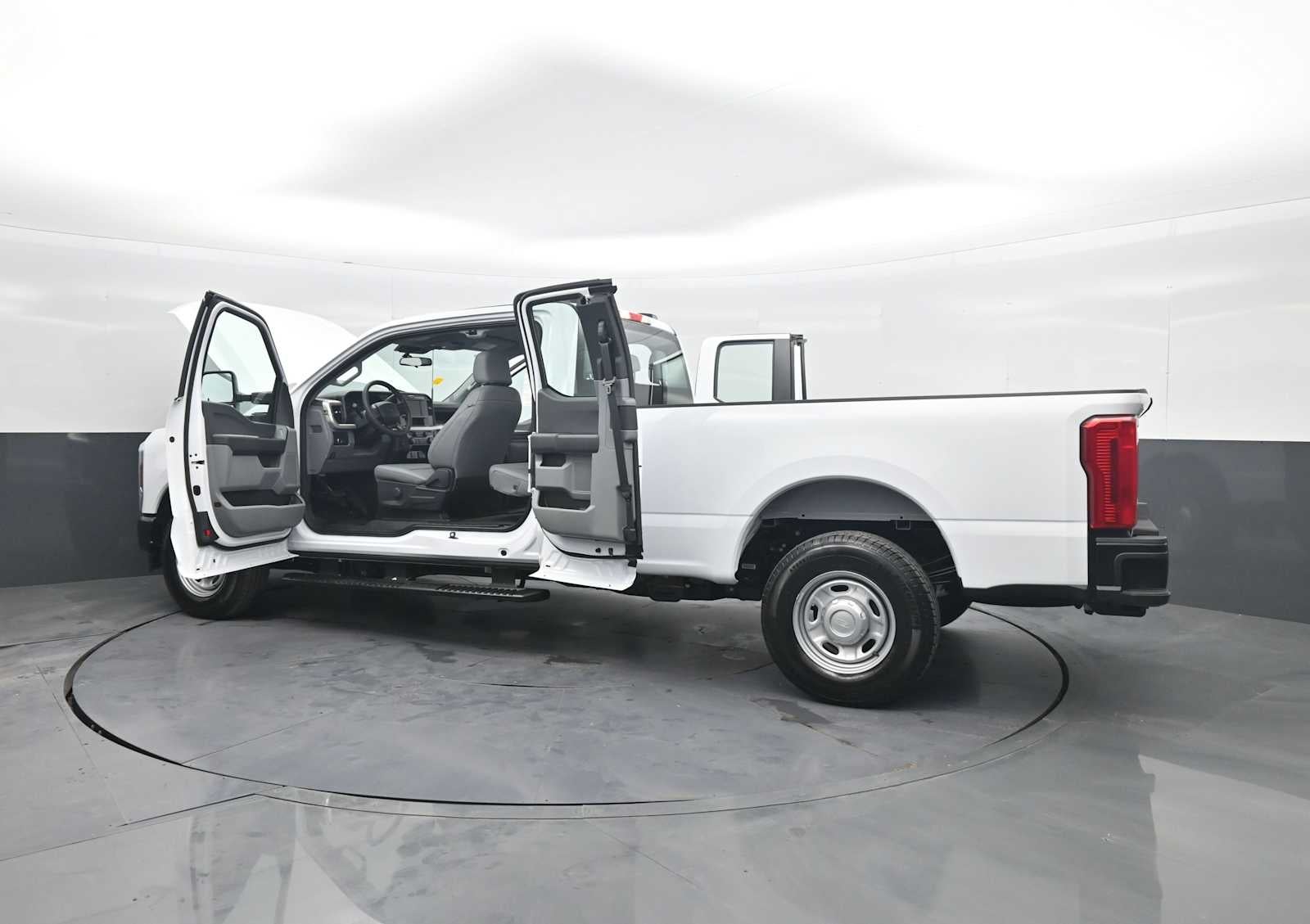 2027 Ford Super Duty F-250 SRW XL