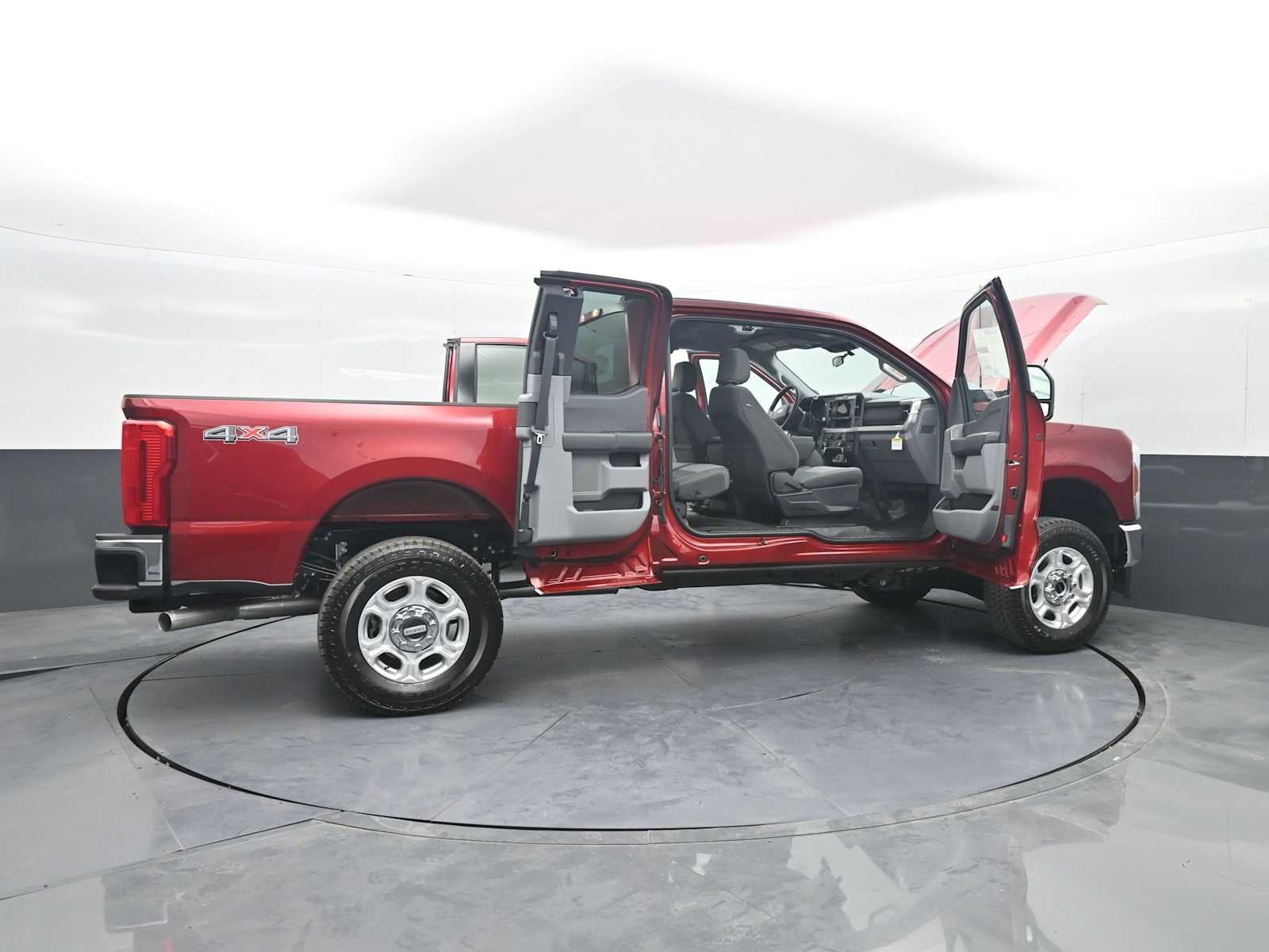 2026 Ford Super Duty F-250 SRW XLT