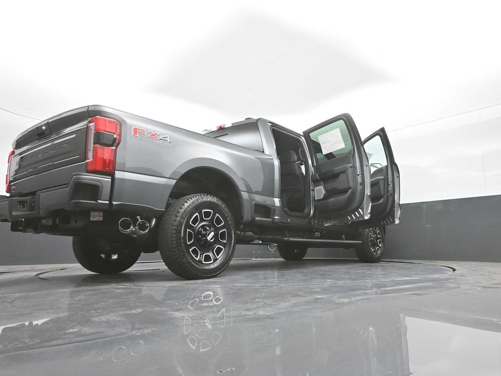 2026 Ford Super Duty F-250 SRW Platinum