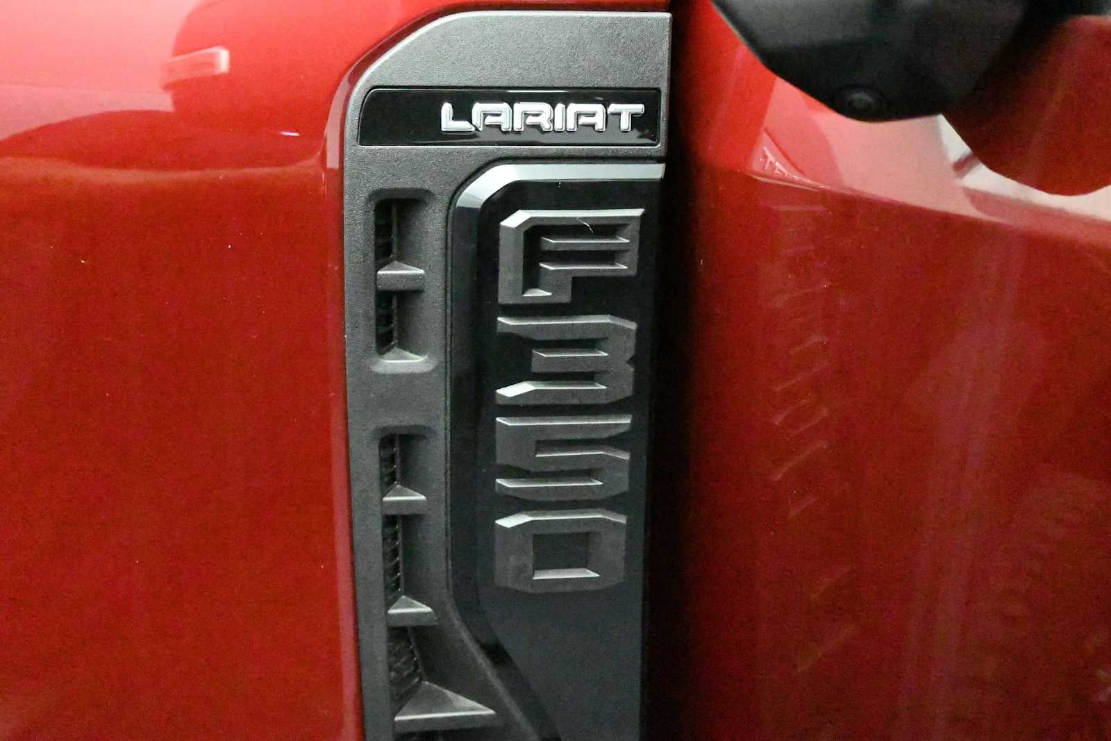 2026 Ford Super Duty F-350 SRW LARIAT