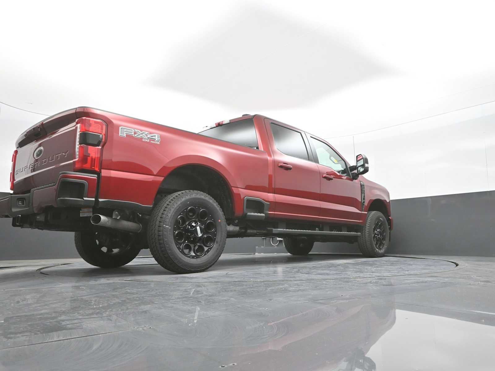 2026 Ford Super Duty F-350 SRW LARIAT