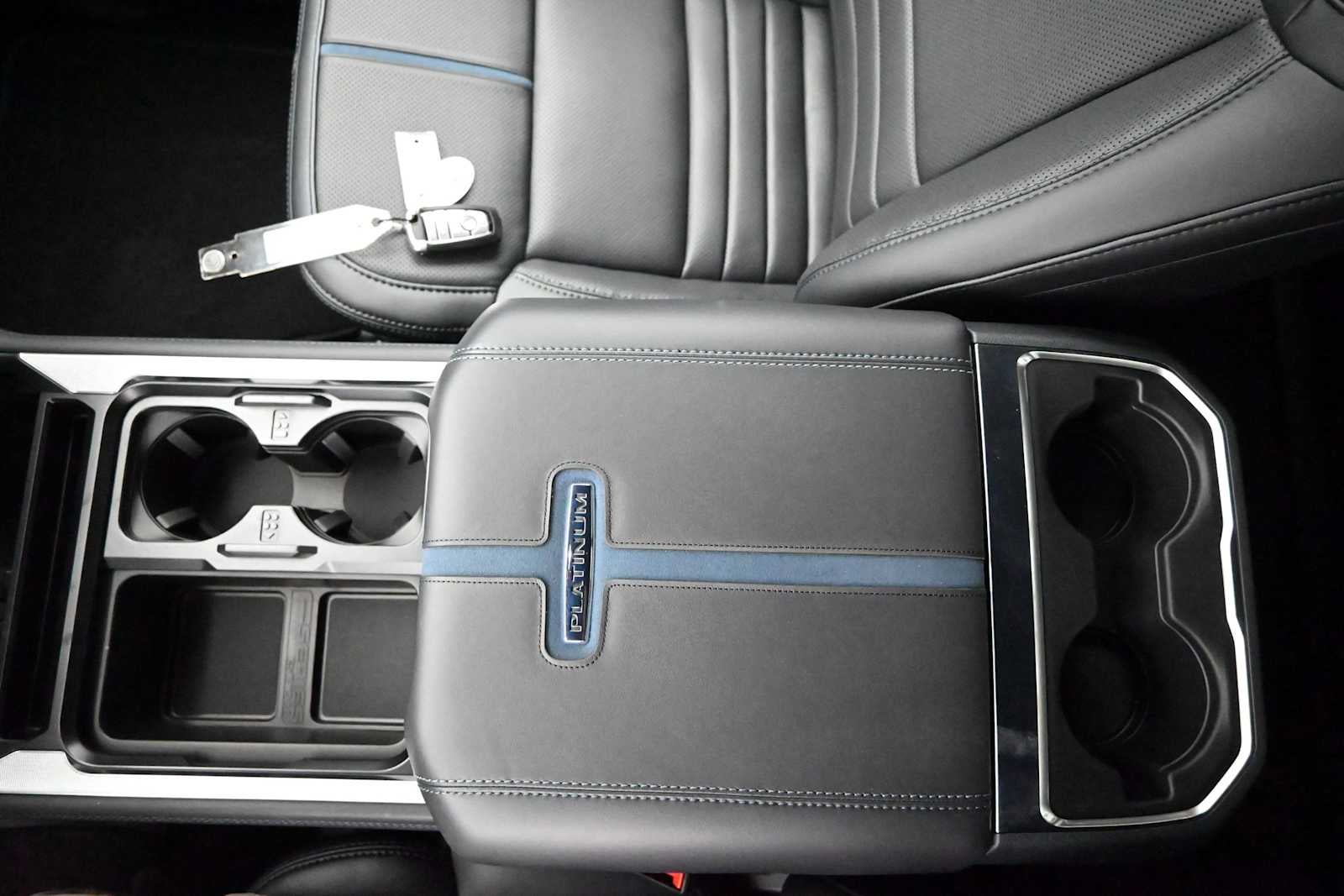 2026 Ford Super Duty F-350 SRW Platinum