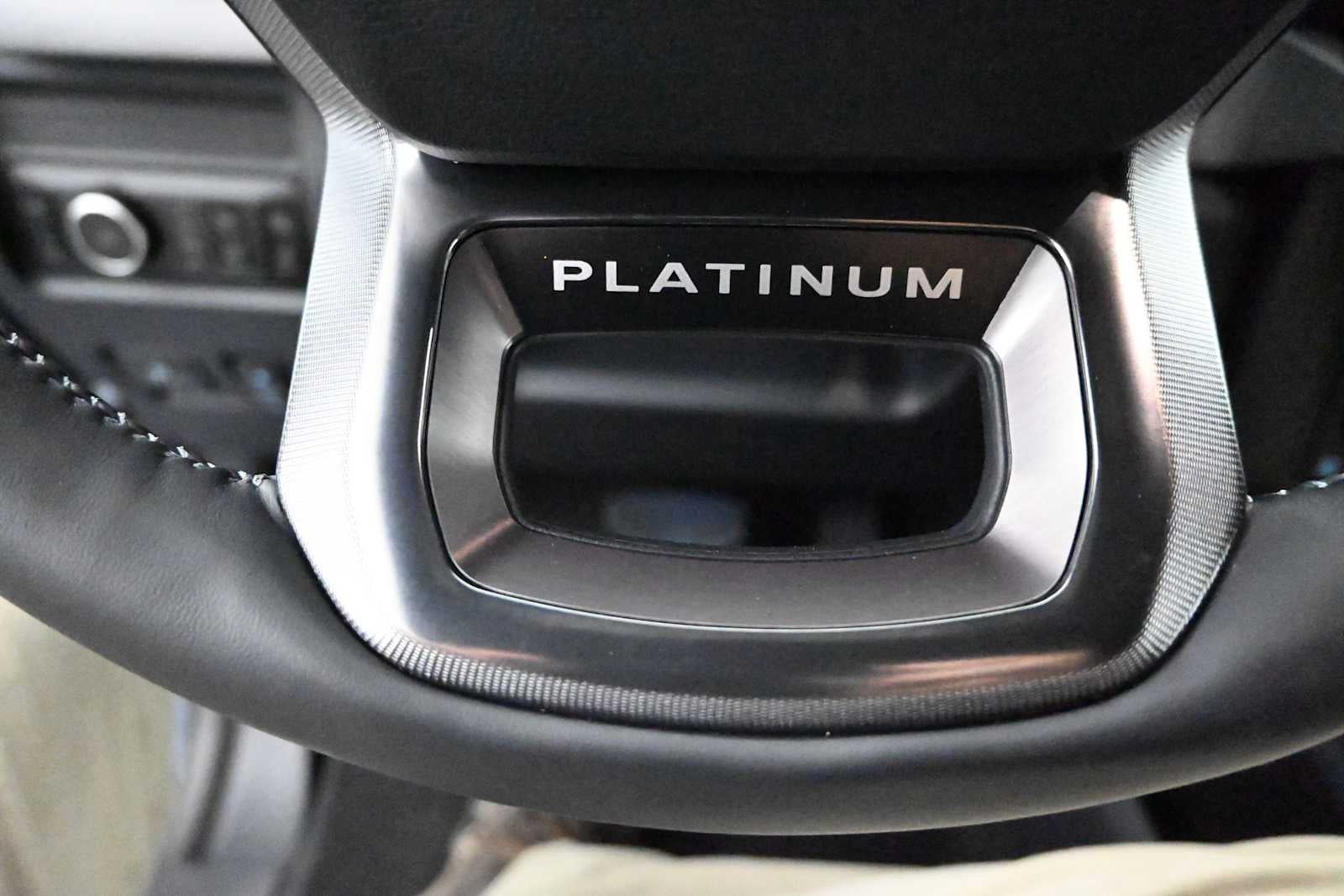 2026 Ford Super Duty F-350 SRW Platinum
