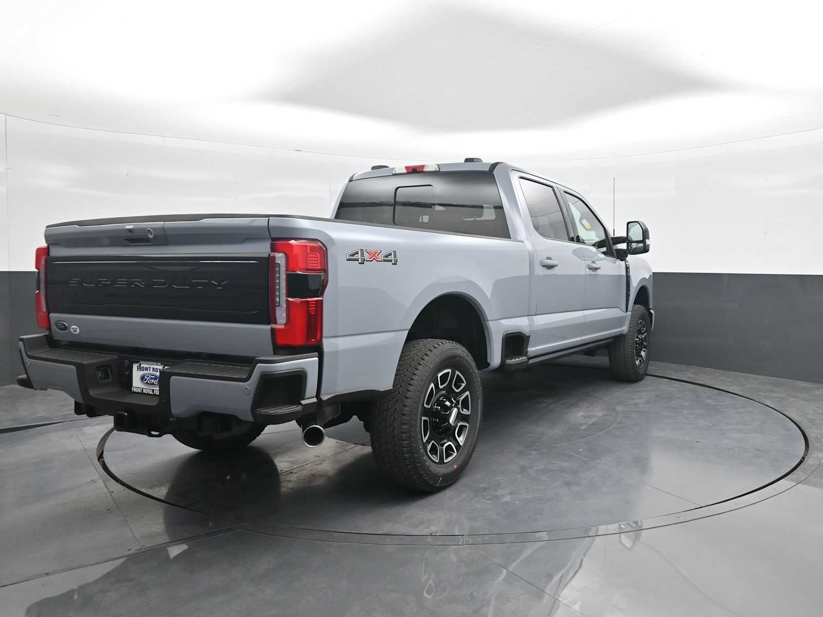2026 Ford Super Duty F-350 SRW Platinum