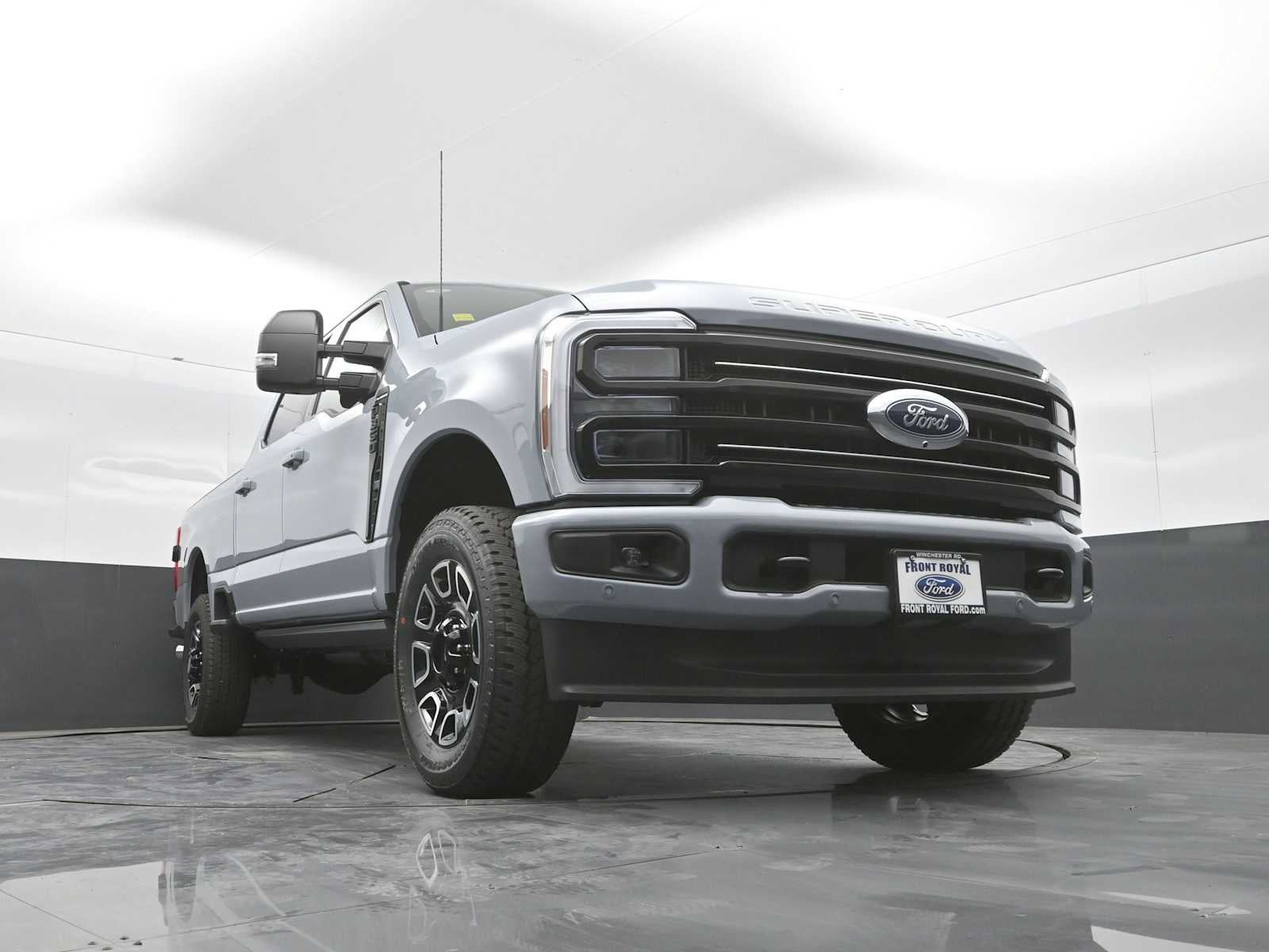2026 Ford Super Duty F-350 SRW Platinum