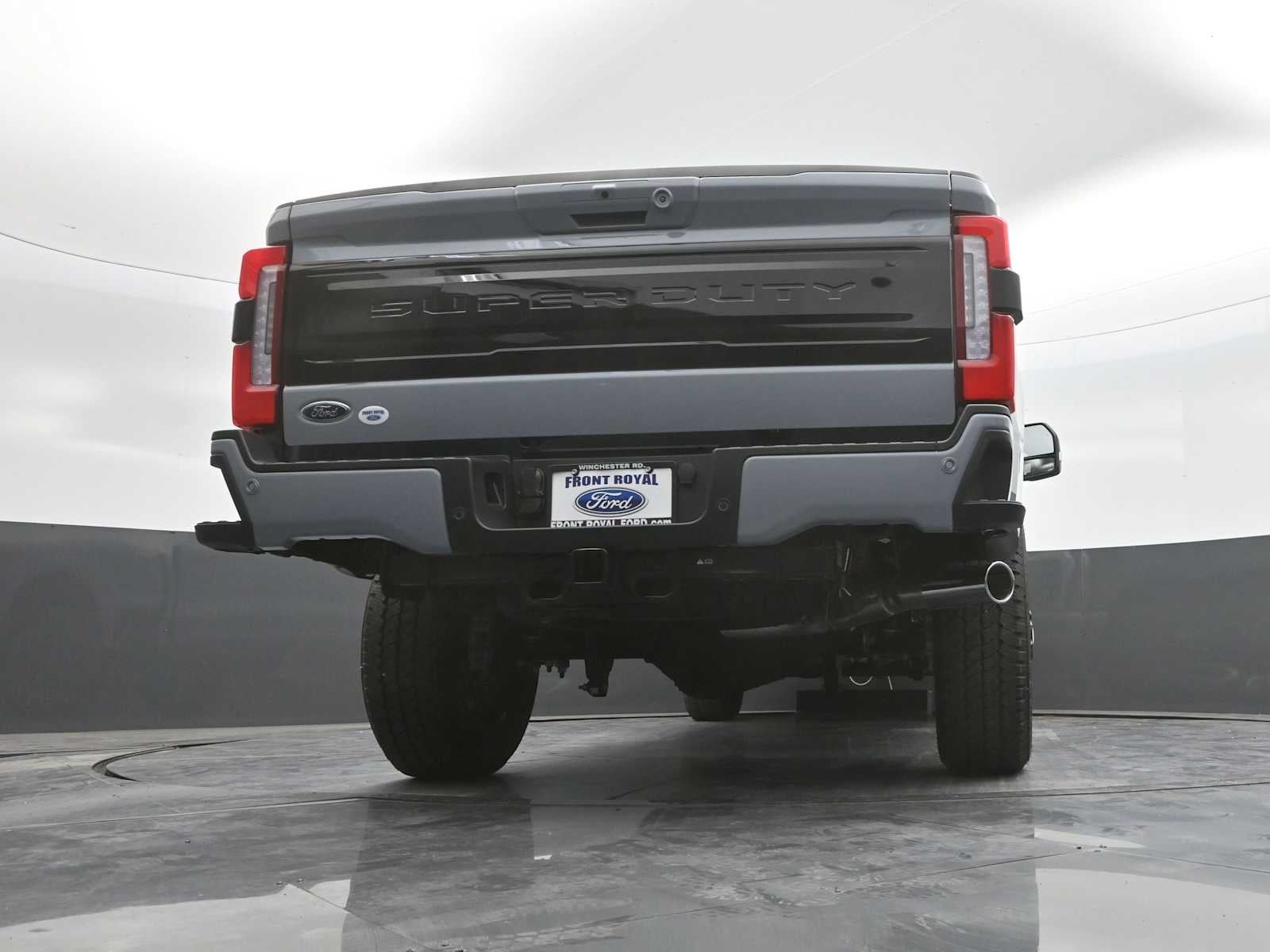 2026 Ford Super Duty F-350 SRW Platinum