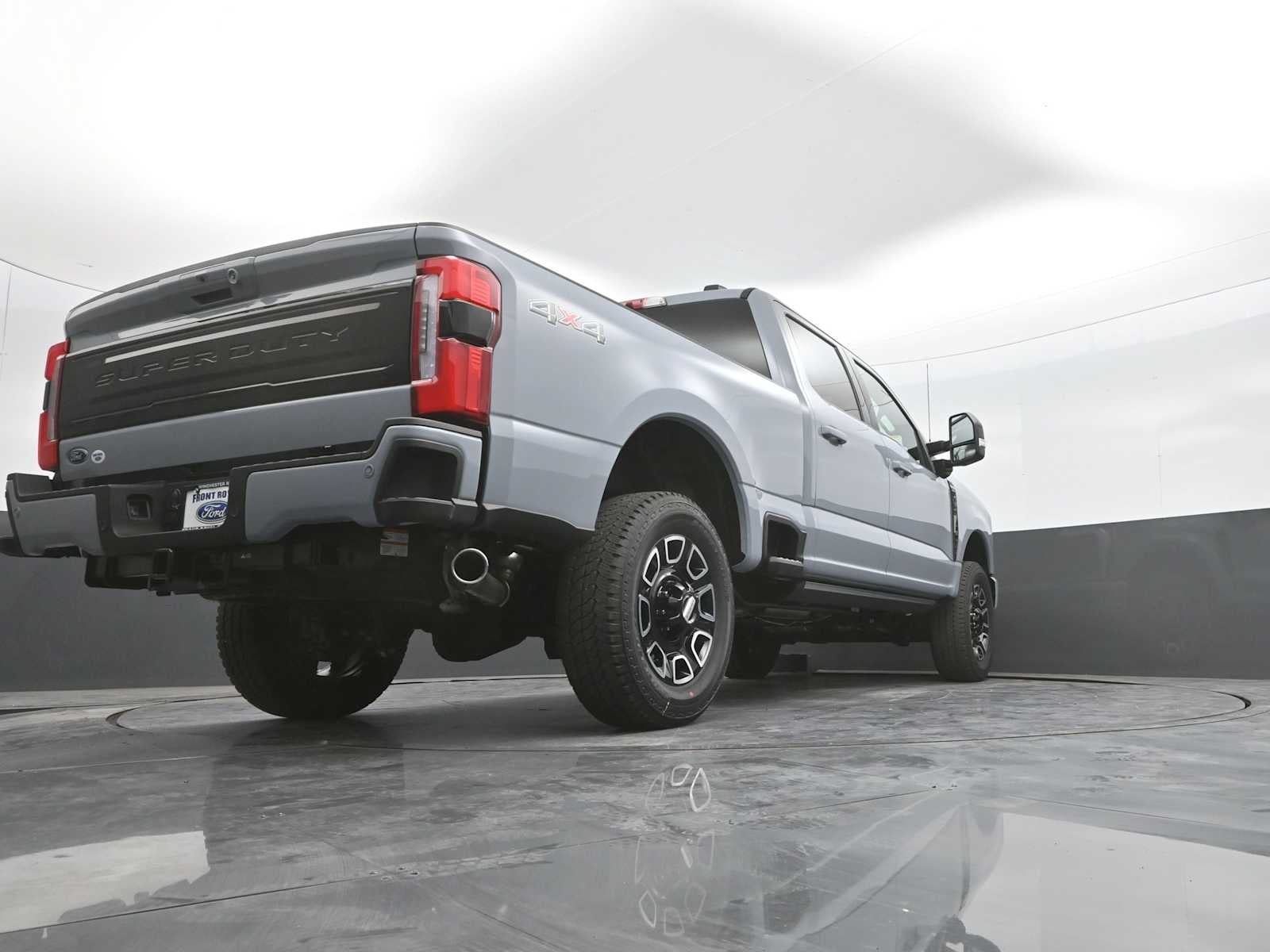 2026 Ford Super Duty F-350 SRW Platinum
