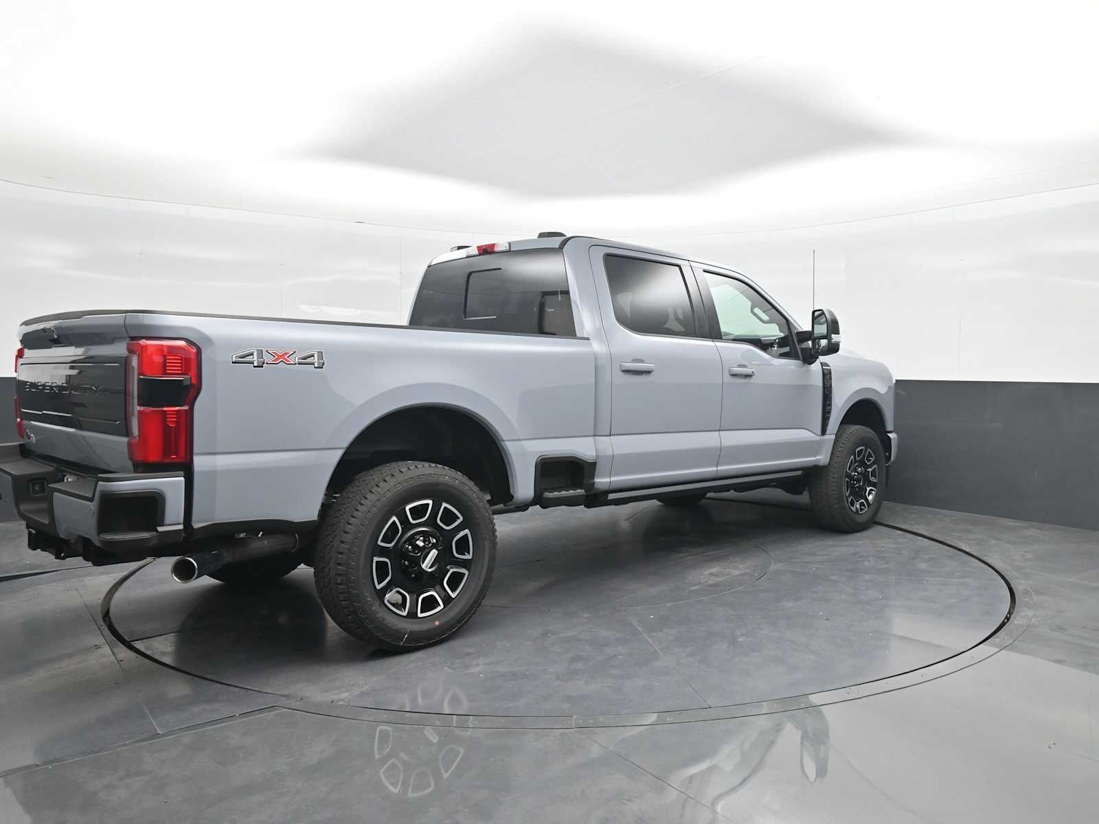 2026 Ford Super Duty F-350 SRW Platinum