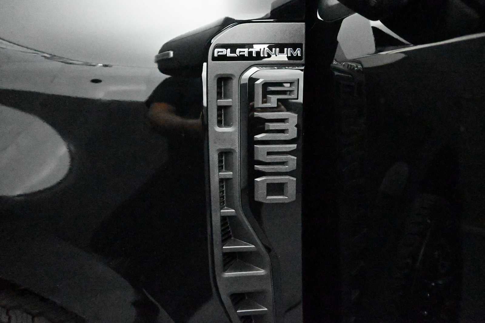 2026 Ford Super Duty F-350 SRW Platinum