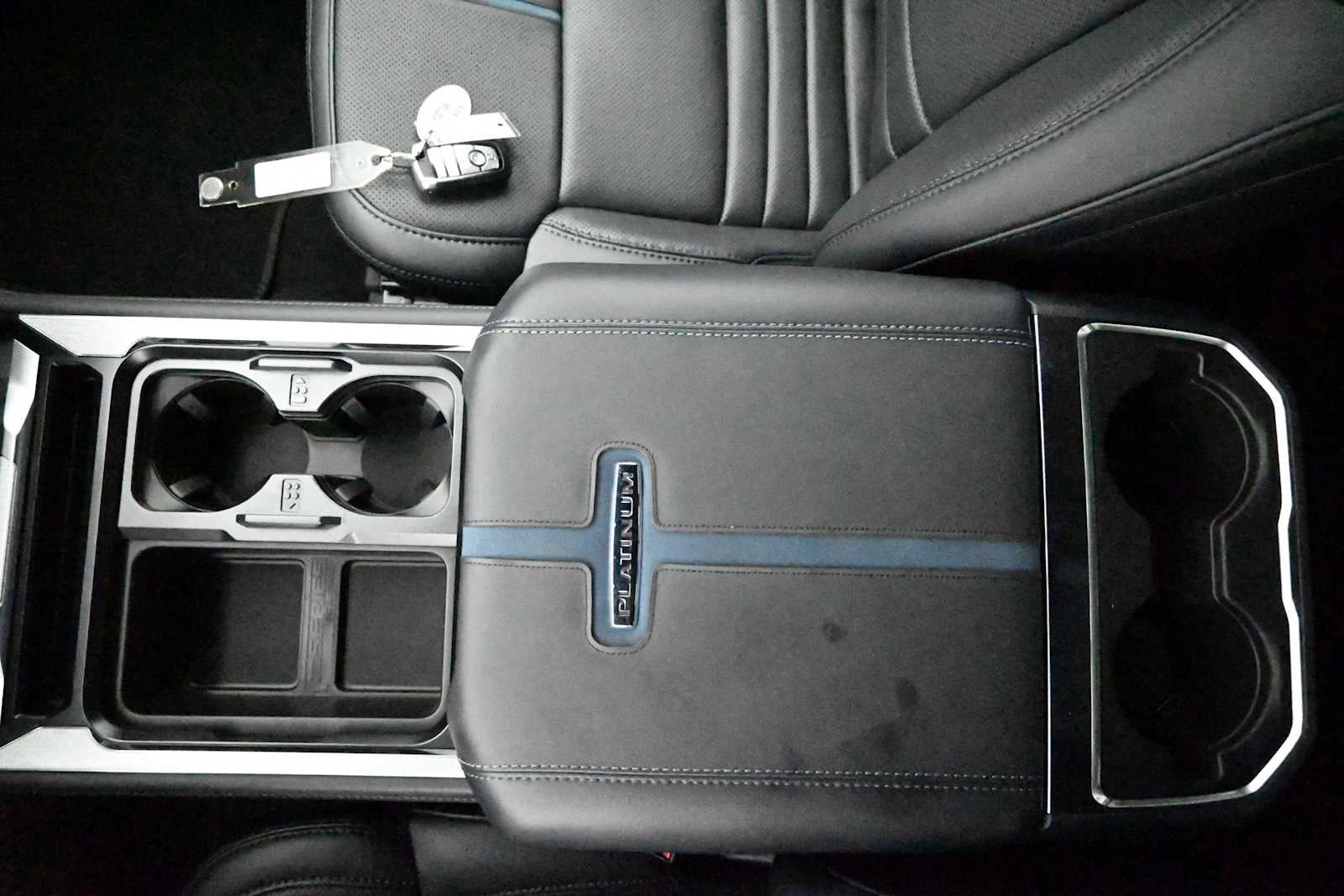 2026 Ford Super Duty F-350 SRW Platinum
