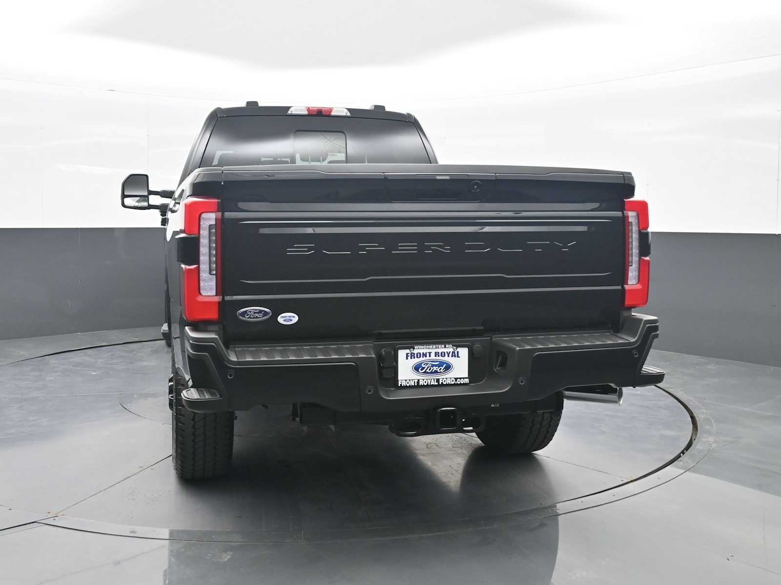 2026 Ford Super Duty F-350 SRW Platinum