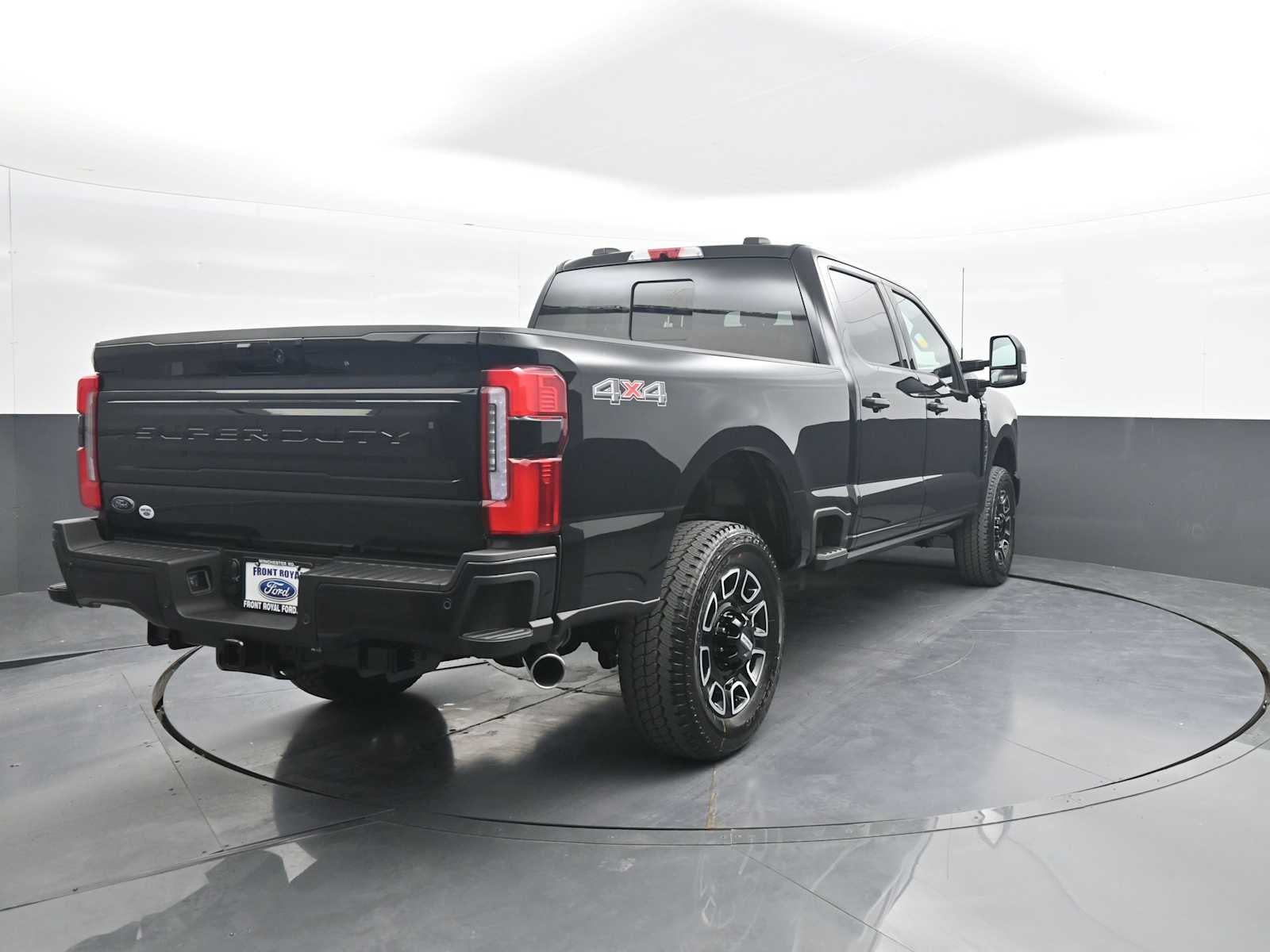 2026 Ford Super Duty F-350 SRW Platinum