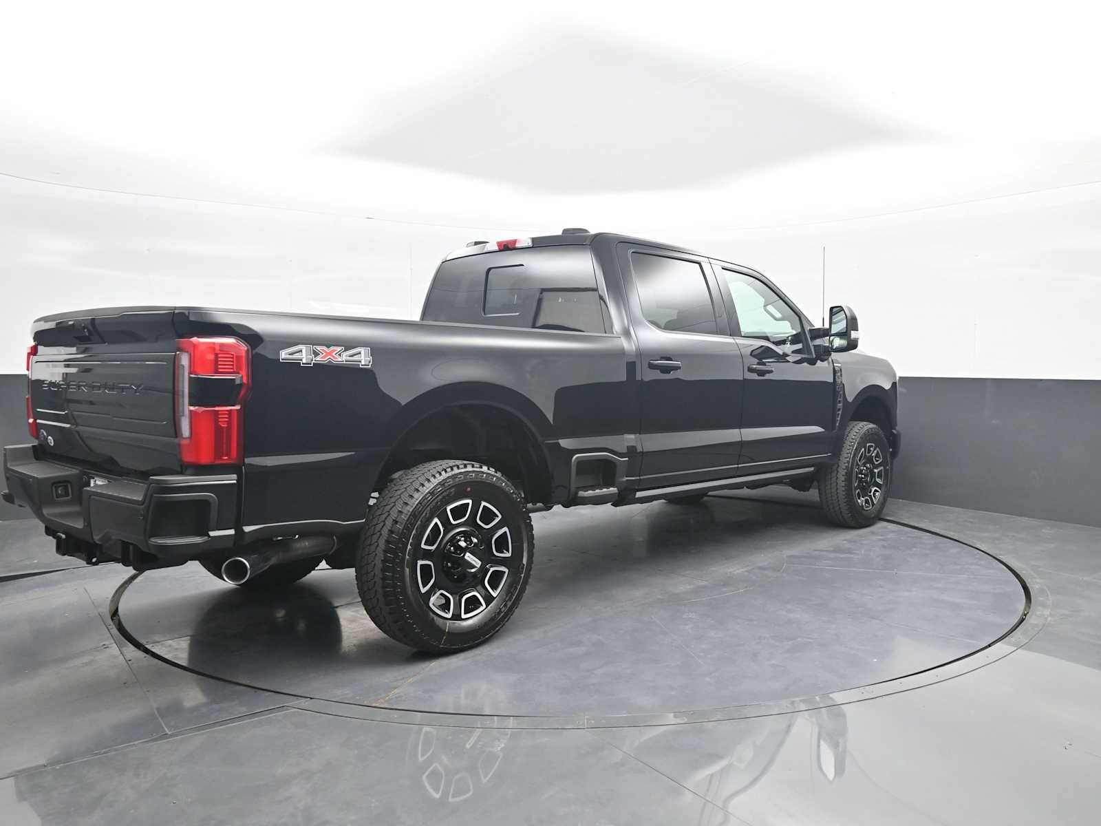 2026 Ford Super Duty F-350 SRW Platinum
