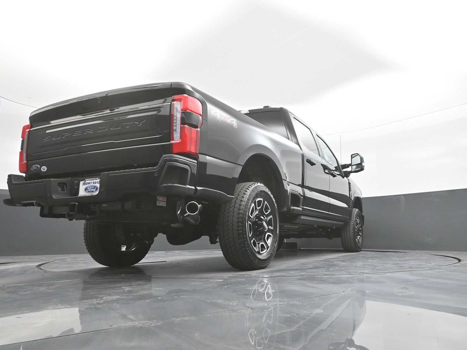2026 Ford Super Duty F-350 SRW Platinum