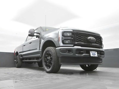 2026 Ford Super Duty F-350 SRW XLT