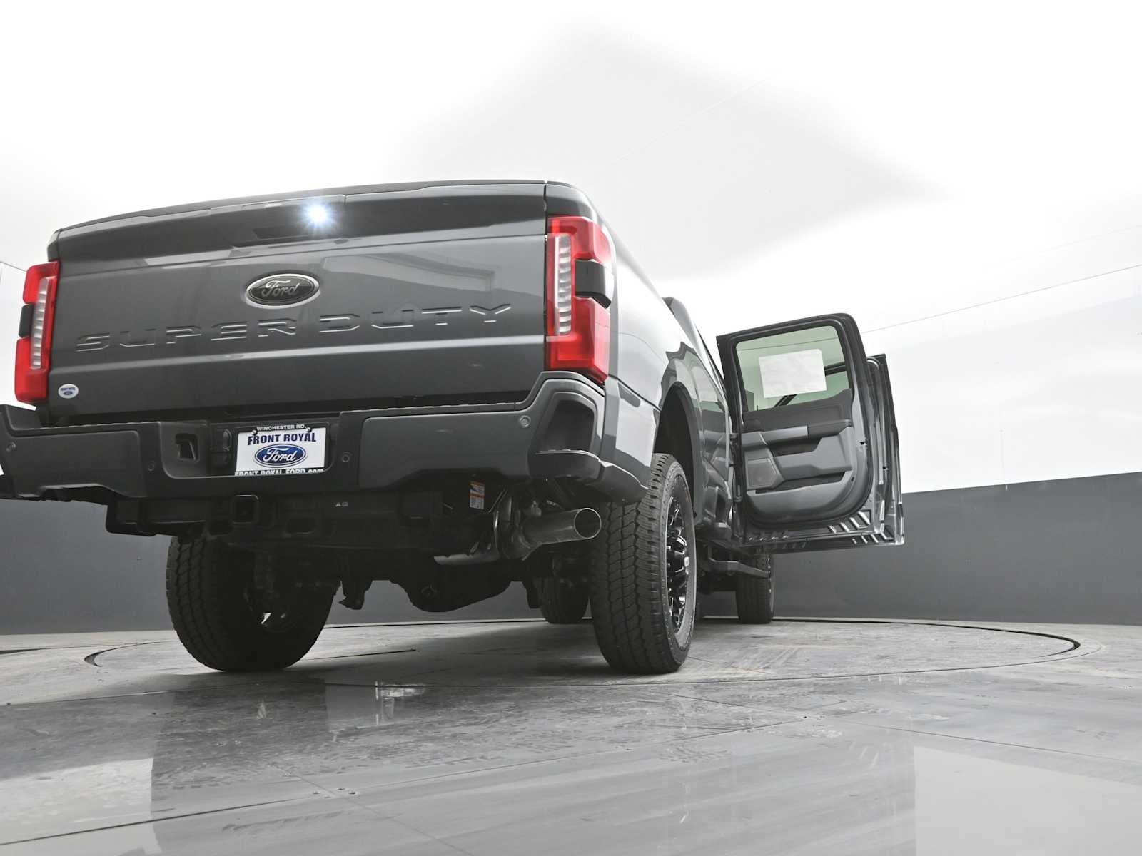 2026 Ford Super Duty F-350 SRW XLT