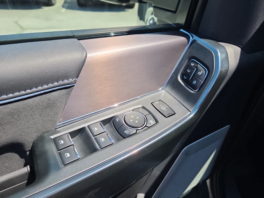 2026 Ford Super Duty F-350 SRW Platinum
