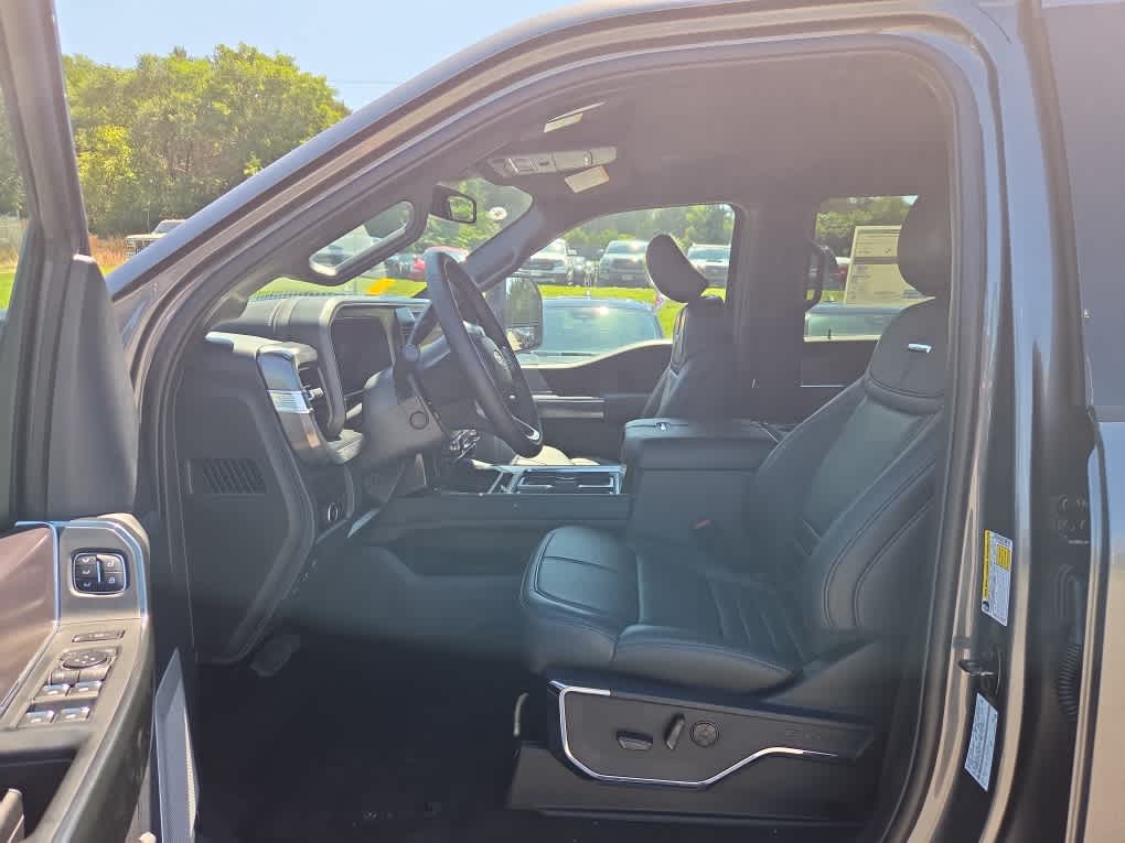 2026 Ford Super Duty F-350 SRW Platinum