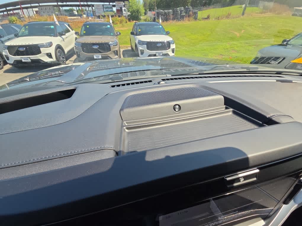 2026 Ford Super Duty F-350 SRW Platinum