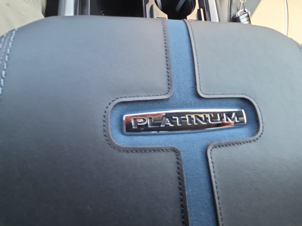 2026 Ford Super Duty F-350 SRW Platinum