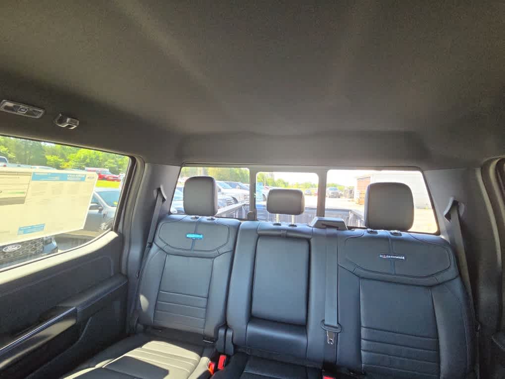 2026 Ford Super Duty F-350 SRW Platinum