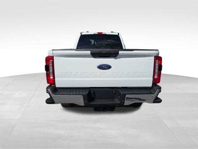 2026 Ford Super Duty F-350 SRW XLT