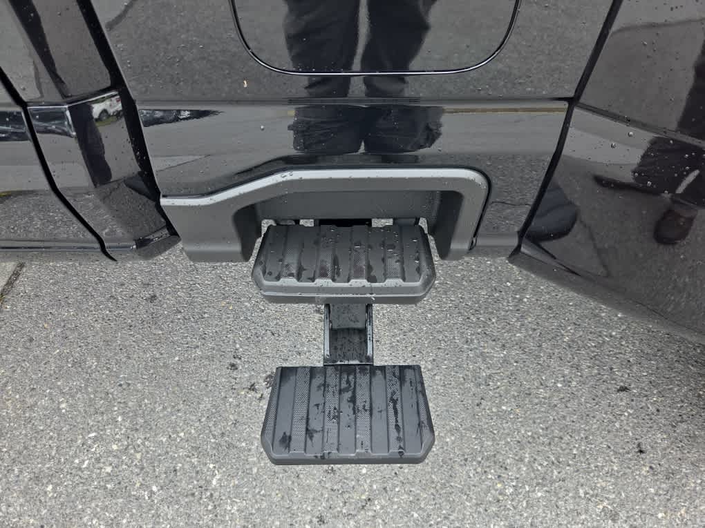 2026 Ford Super Duty F-350 DRW Platinum