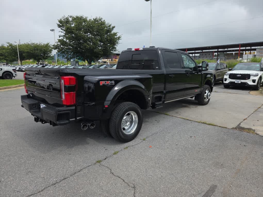 2026 Ford Super Duty F-350 DRW Platinum