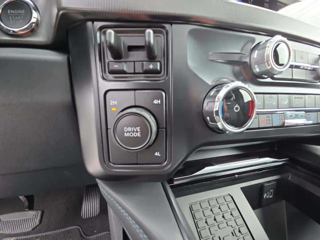 2026 Ford Super Duty F-350 DRW Platinum