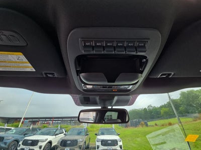 2026 Ford Super Duty F-350 DRW Platinum