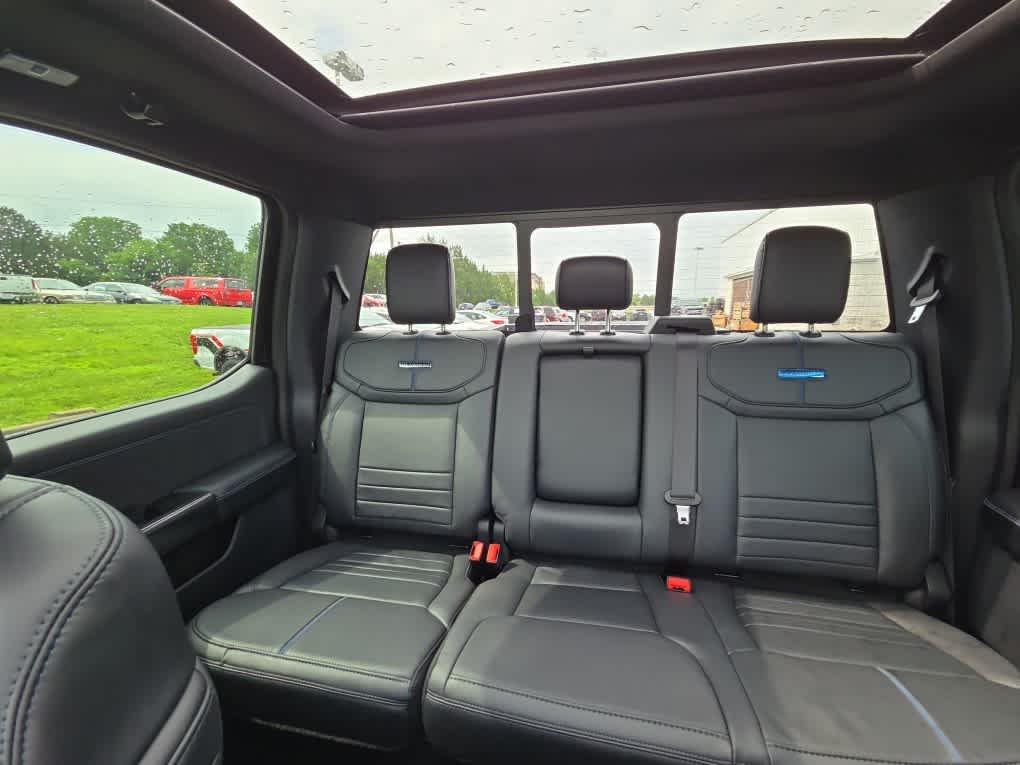 2026 Ford Super Duty F-350 DRW Platinum