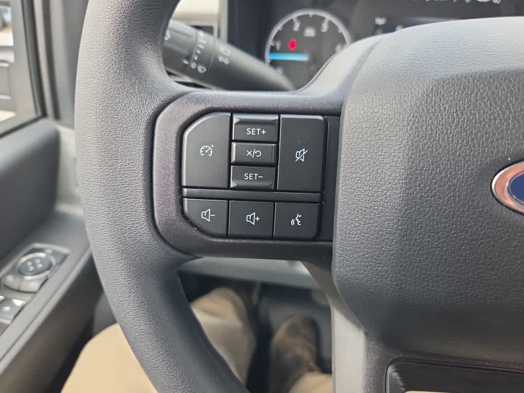 2026 Ford Super Duty F-350 DRW XL