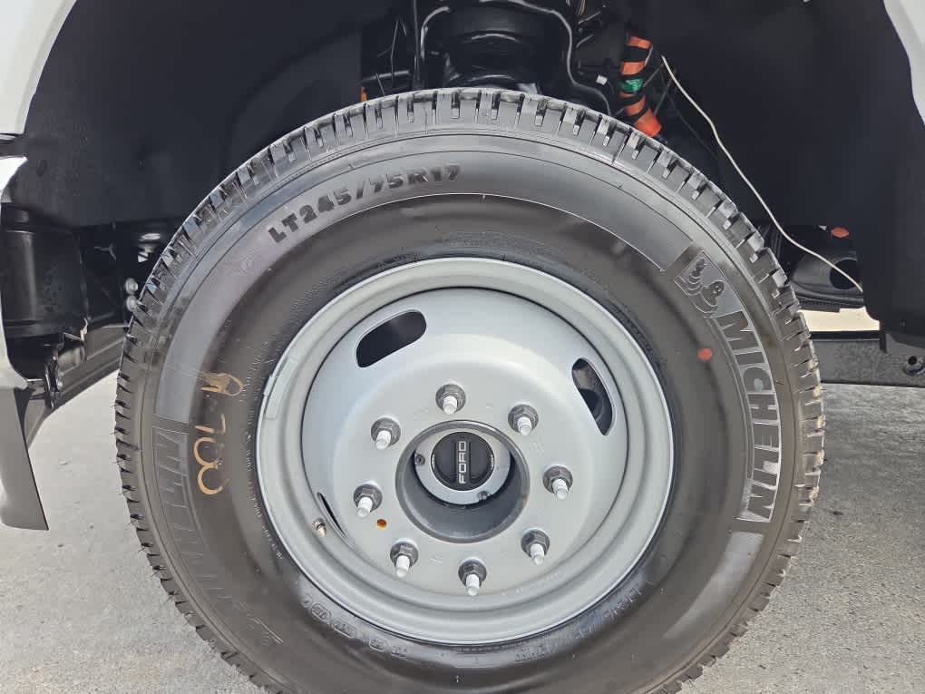 2026 Ford Super Duty F-350 DRW XL