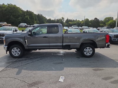 2026 Ford Super Duty F-350 SRW XLT