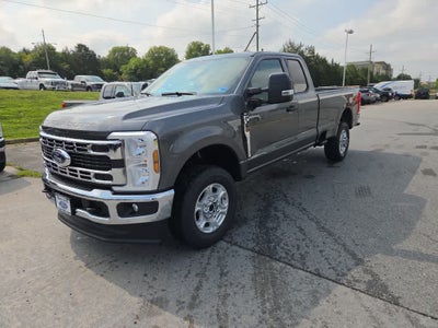 2026 Ford Super Duty F-350 SRW XLT
