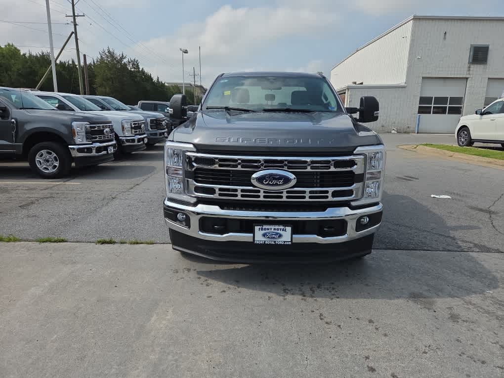 2026 Ford Super Duty F-350 SRW XLT