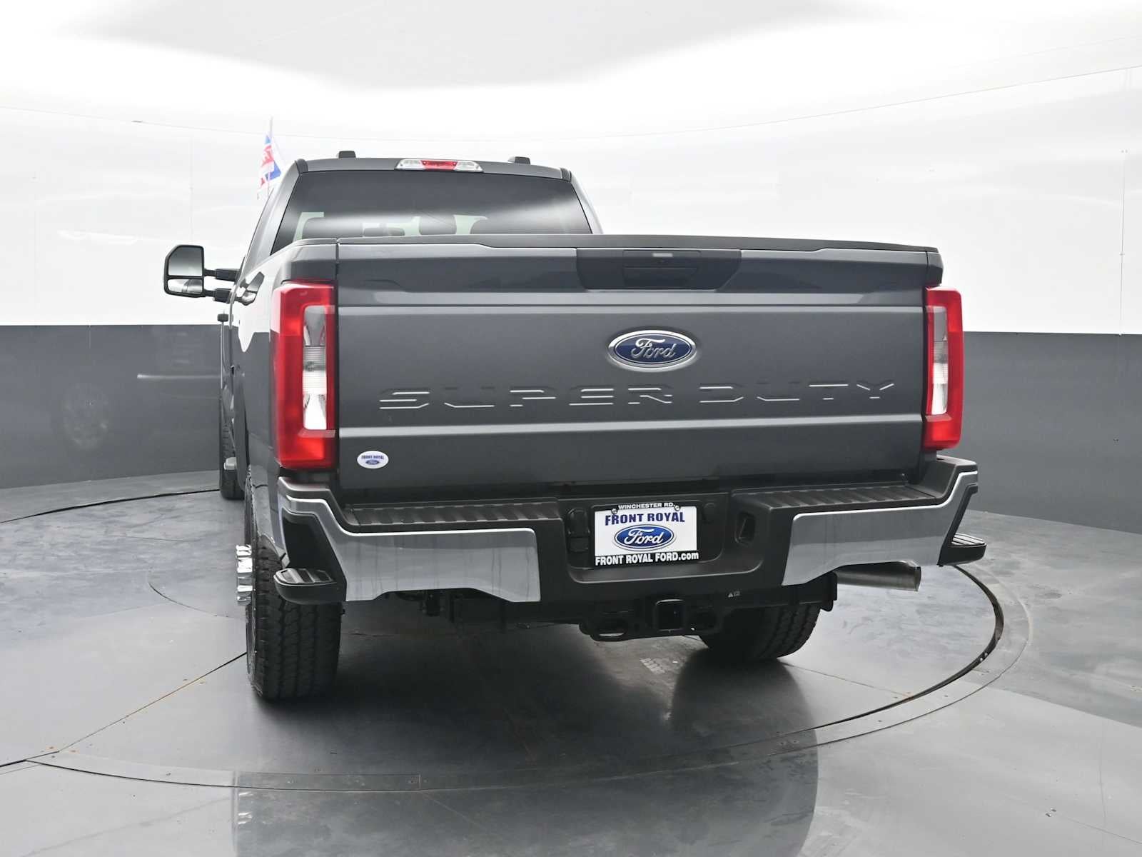 2026 Ford Super Duty F-350 SRW XLT