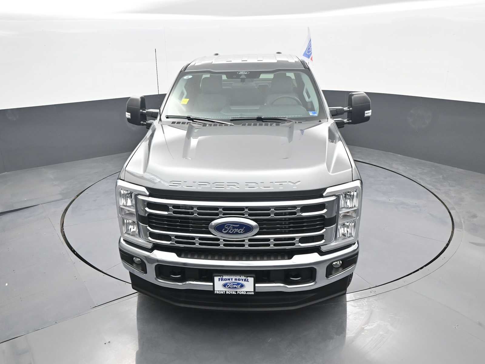 2026 Ford Super Duty F-350 SRW XLT
