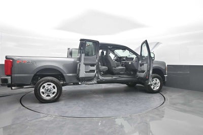 2026 Ford Super Duty F-350 SRW XLT
