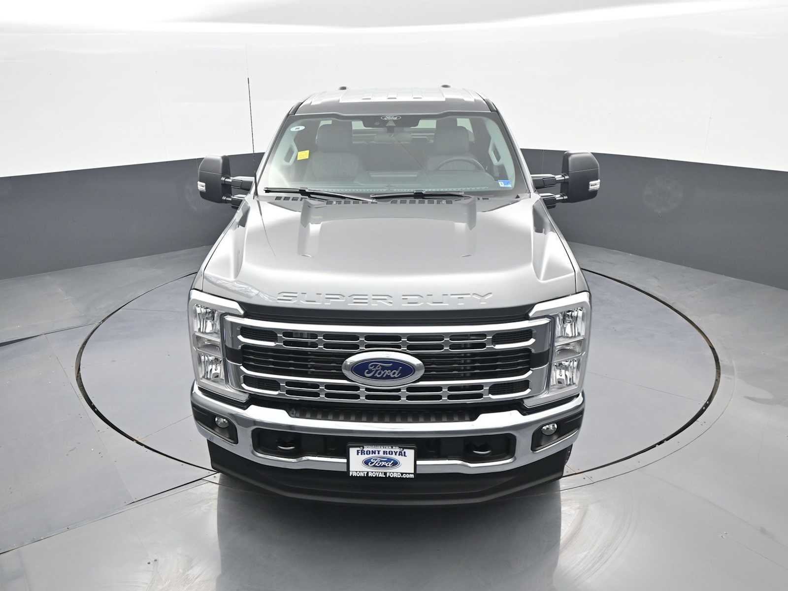 2026 Ford Super Duty F-350 SRW XLT