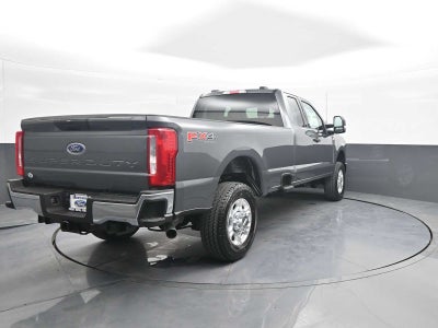 2026 Ford Super Duty F-350 SRW XLT