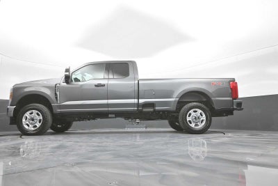 2026 Ford Super Duty F-350 SRW XLT