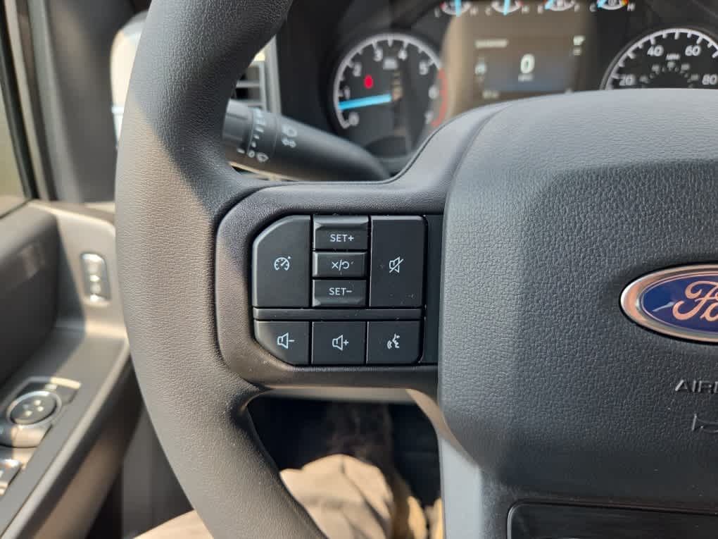 2026 Ford Super Duty F-350 SRW XLT
