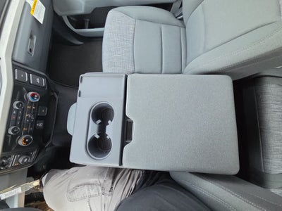2026 Ford Super Duty F-350 SRW XLT