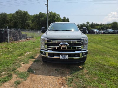 2026 Ford Super Duty F-350 SRW XLT