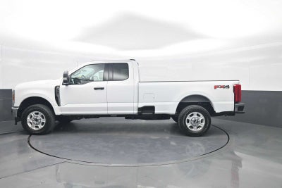 2026 Ford Super Duty F-350 SRW XLT