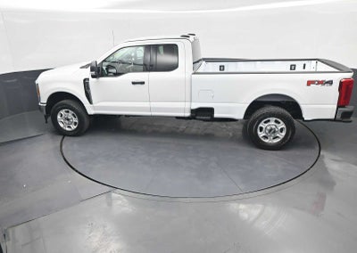 2026 Ford Super Duty F-350 SRW XLT