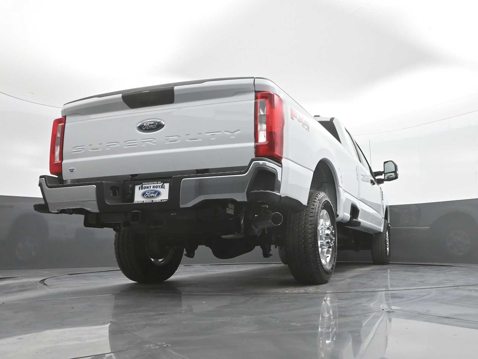 2026 Ford Super Duty F-350 SRW XLT