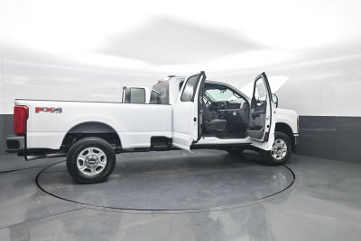 2026 Ford Super Duty F-350 SRW XLT